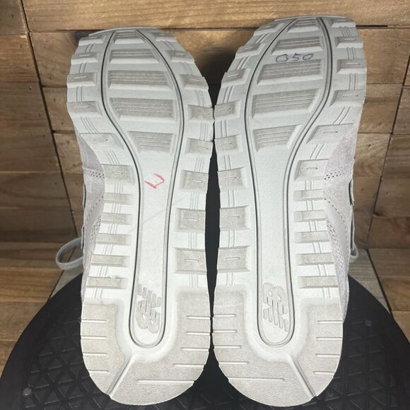 New Balance 696 Womens Size 7.5 Gray White Athletic Running Shoes Sneakers - Picture 9 of 10